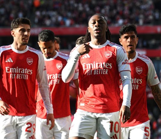 Arsenal beat West Ham to move five points ahead of Man City
