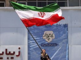 Again Iran shuts Strait of Hormuz amid Trump-led US peace deal