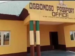 BREAKING: Gunmen Attack Immigration Office in Ogbomoso