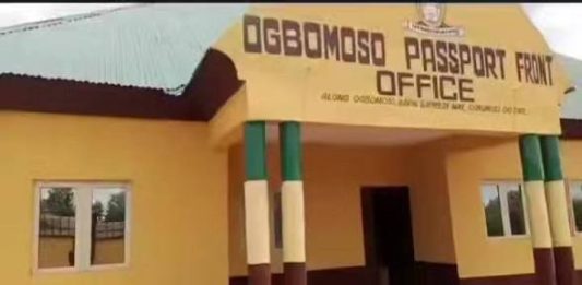 BREAKING: Gunmen Attack Immigration Office in Ogbomoso