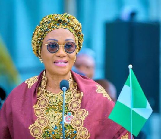Akara sellers: ‘They appreciate, we’re not intimidated’- Remi Tinubu breaks silence