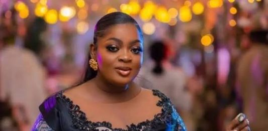 ‘I don’t know what it means to be broke’ — Eniola Badmus sparks reaction amid hardship in Nigeria